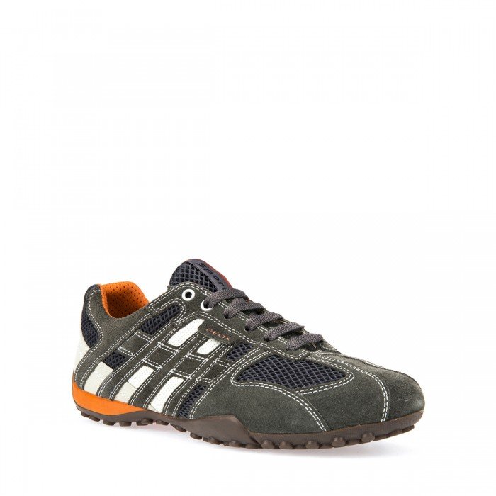 Deportivas hombre Geox U Snake con suela transpirable color gris.