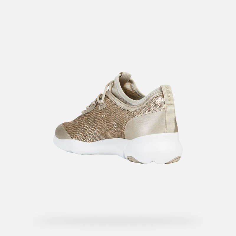 Glamurosas y revolucionarias zapatillas Geox oro linea Nébula X Donna.