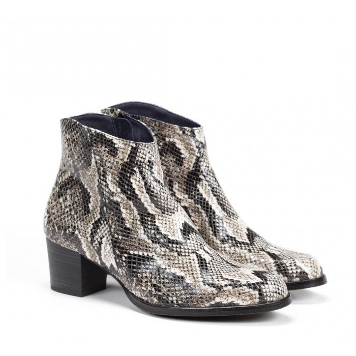 Botines de mujer Dorking by Fluchos de piel Zuma Rep color gris.