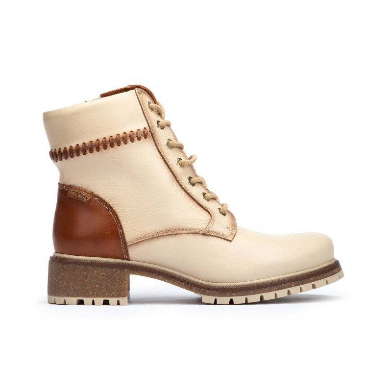 Botines de mujer Pikolinos Aspe W9Z8699C1 piel vacuno color marfil.