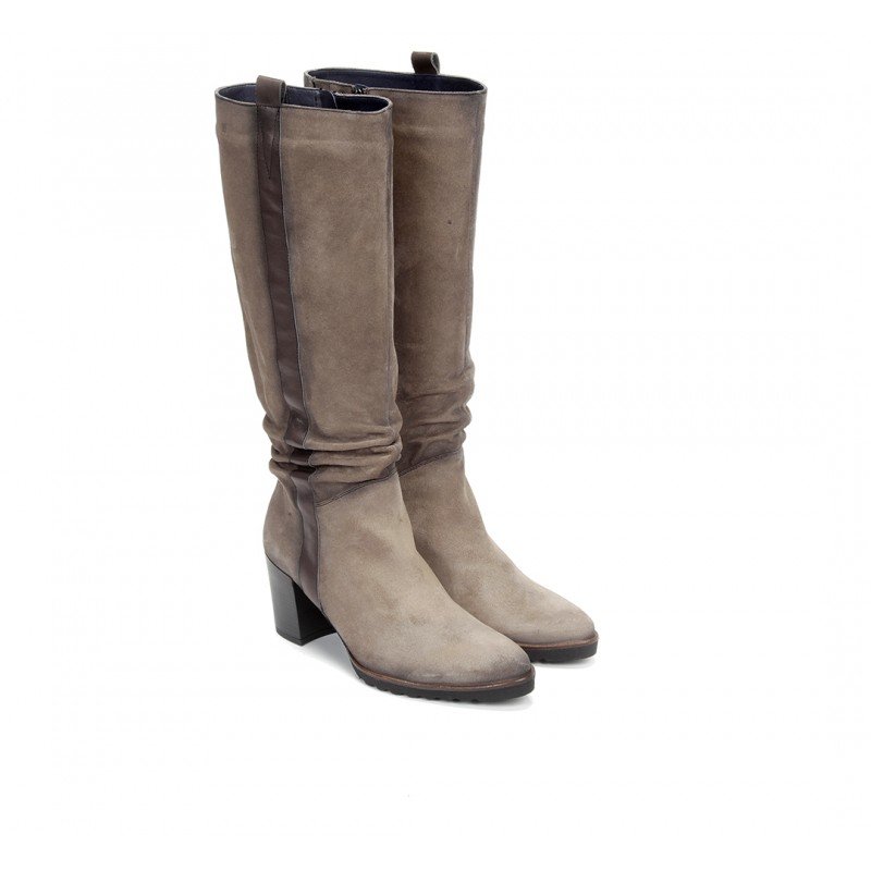 Botines de mujer Dorking by Fluchos Thais D8297 piel calf color fango.