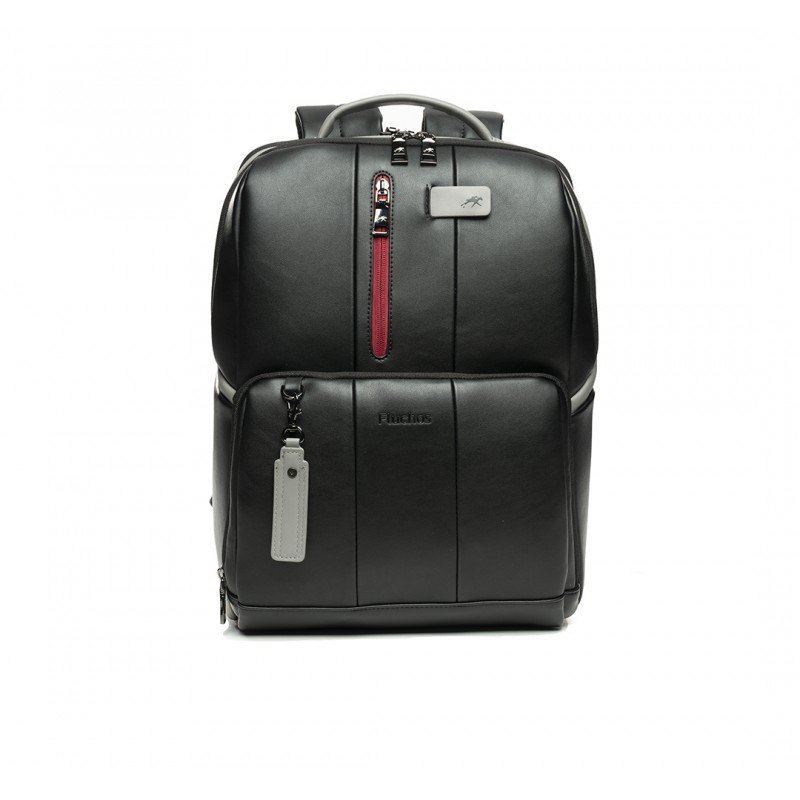 Mochila Fluchos diseñada en piel color negro con cierre de cremallera.