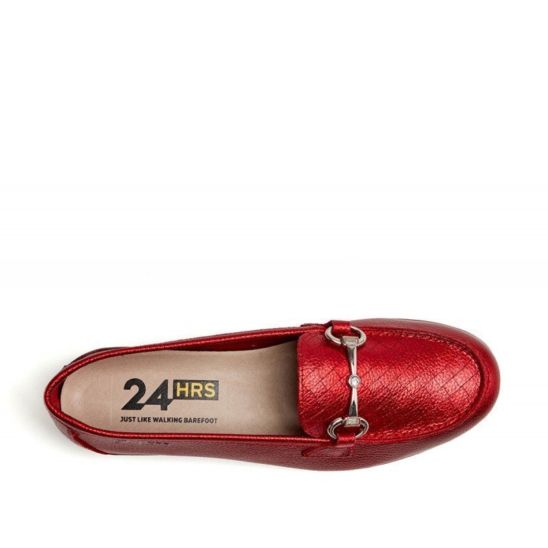 Calzado mocasín mujer 24 24407 piel metalizado rojo extra cómodos.