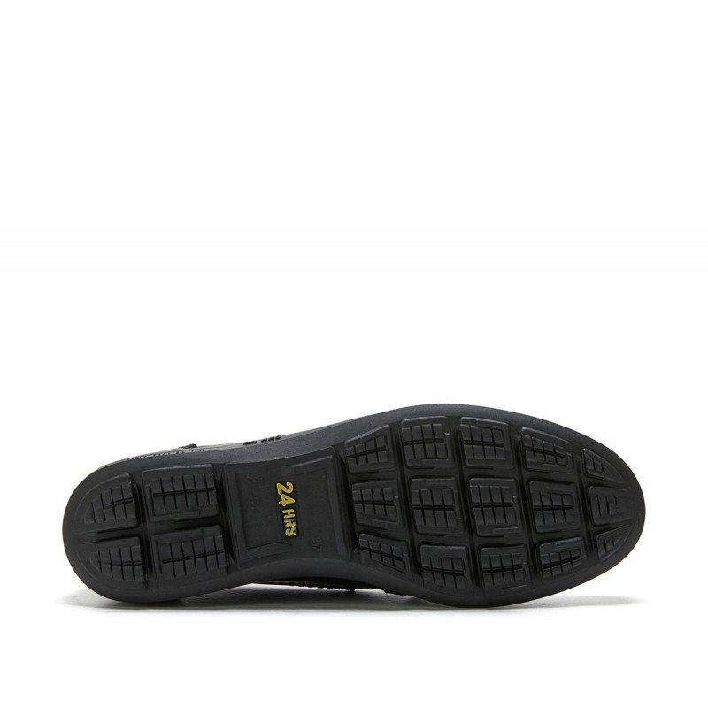 Zapatos mocasines de mujer 24 Hrs 23145 de piel color negro en oferta.